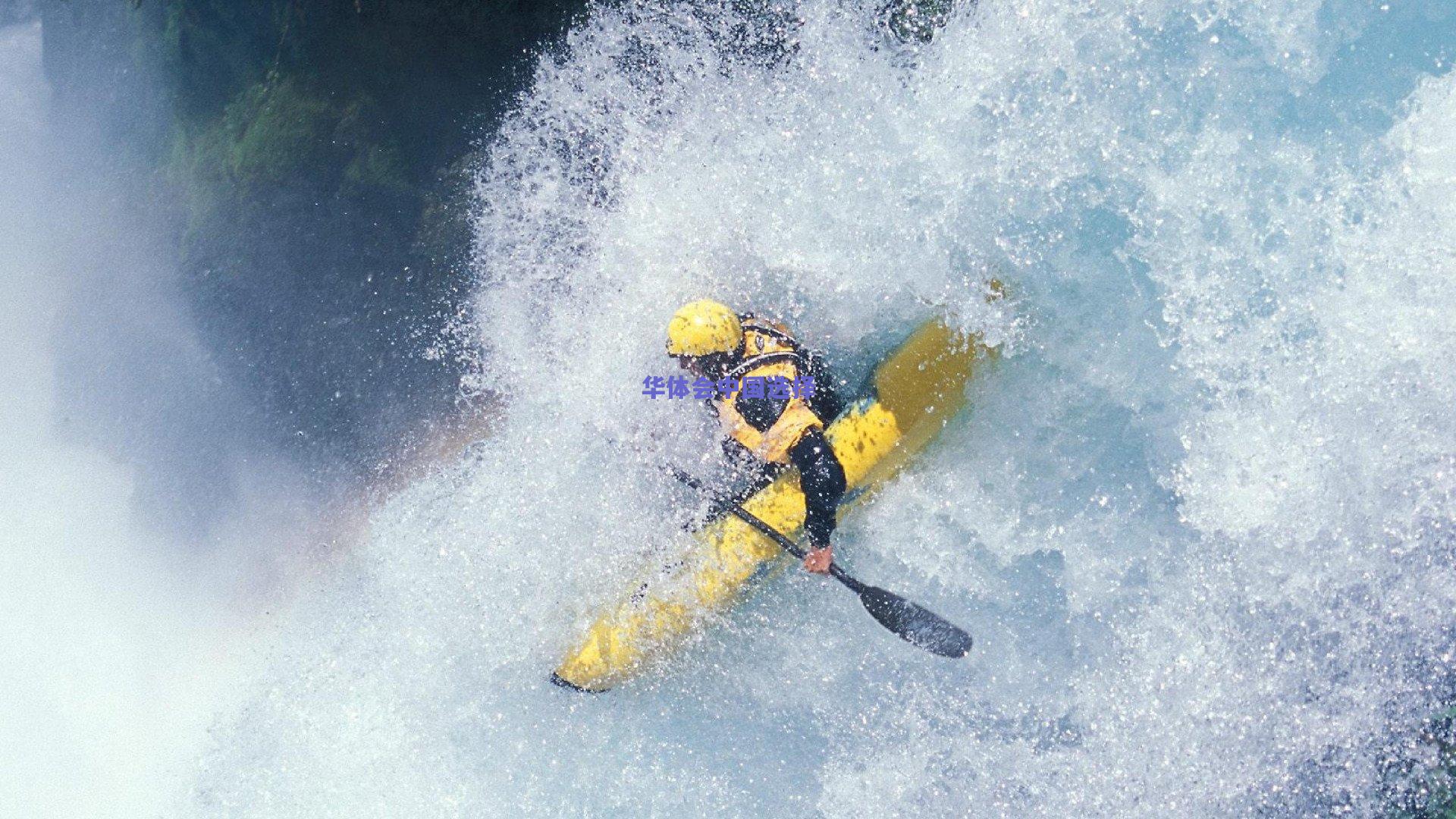 梅西第八次捧起金球奖 传奇生涯再添璀璨篇章