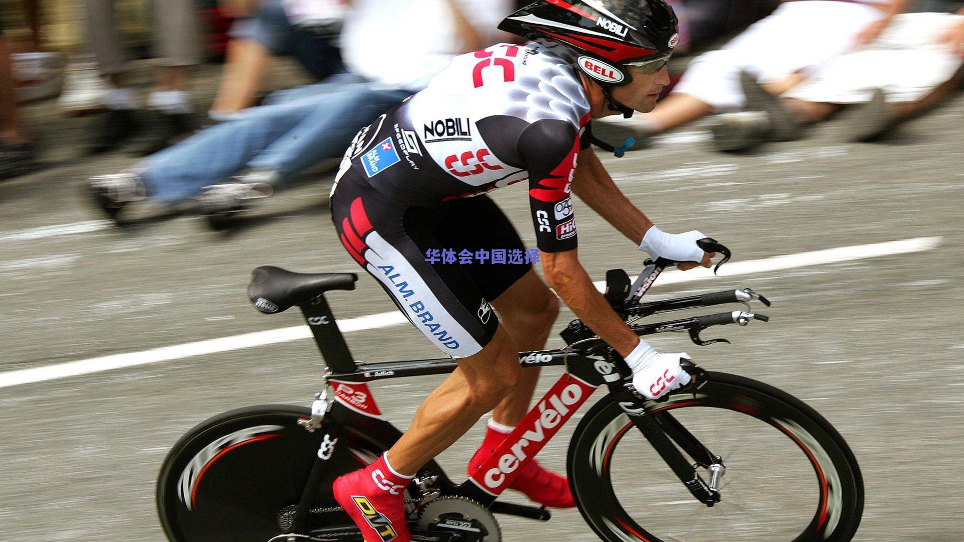 斯豪滕豪言折射欧战惨案未遂 埃因霍温狂攻未果留憾 战术激进性与效率缺失成焦点